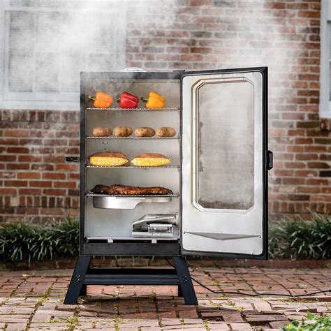 Cabelas smoker - This Bradley® automatically smokes at temperatures up to 138°C (280°F). Self-loading (one every 20 minutes). Flavour Bisquettes™ emit continuous smoke and extinguish automatically. The foam-insulated double-walled …